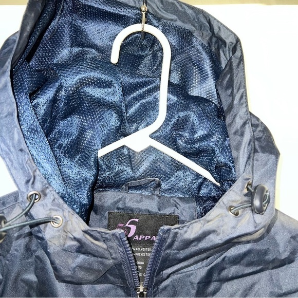 IS Apparel Rain Jacket Size Medium Yakima River Blue Pink Wind Resistant Hooded - Picture 3 of 10